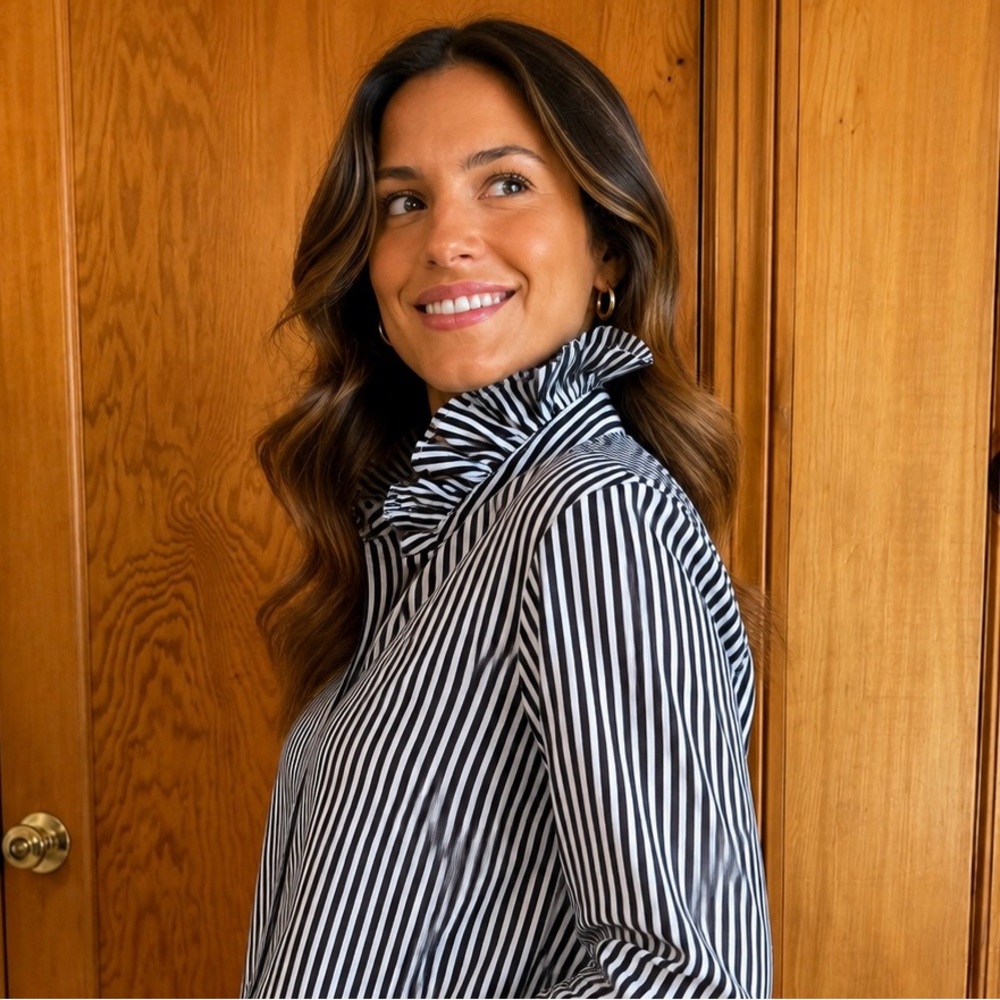 Upcycled Ruffle Collar New York & Company M